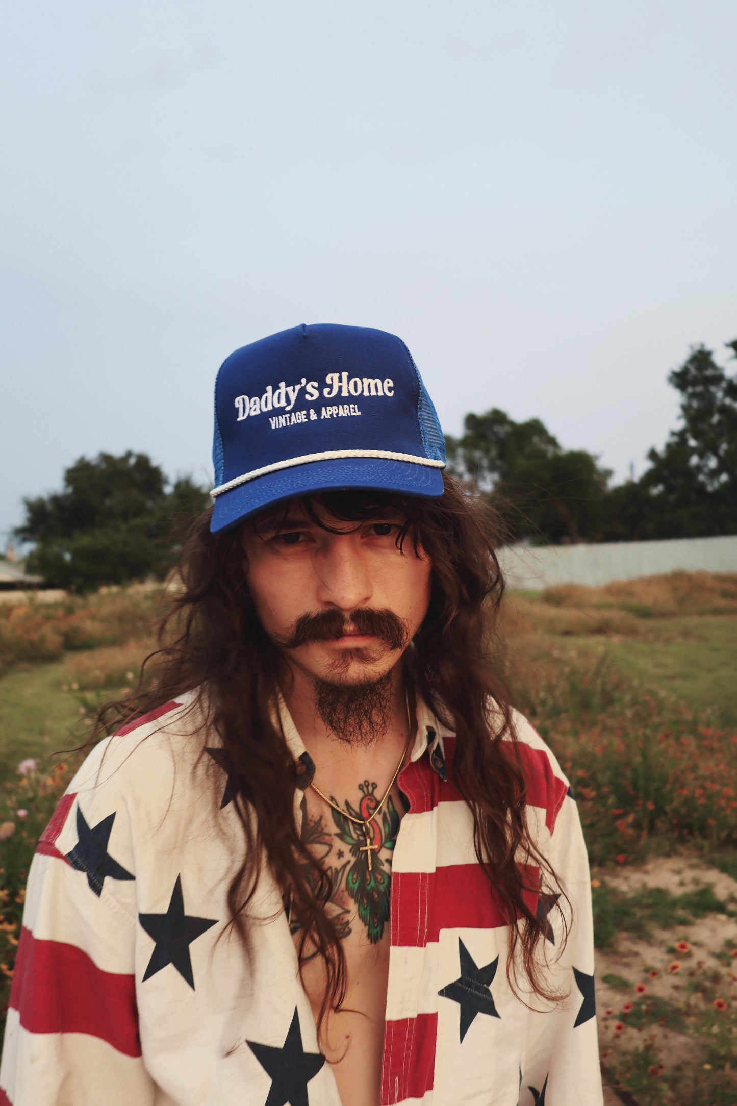 DADDY'S HOME Vintage & Apparel Logo BLUE TRUCKER