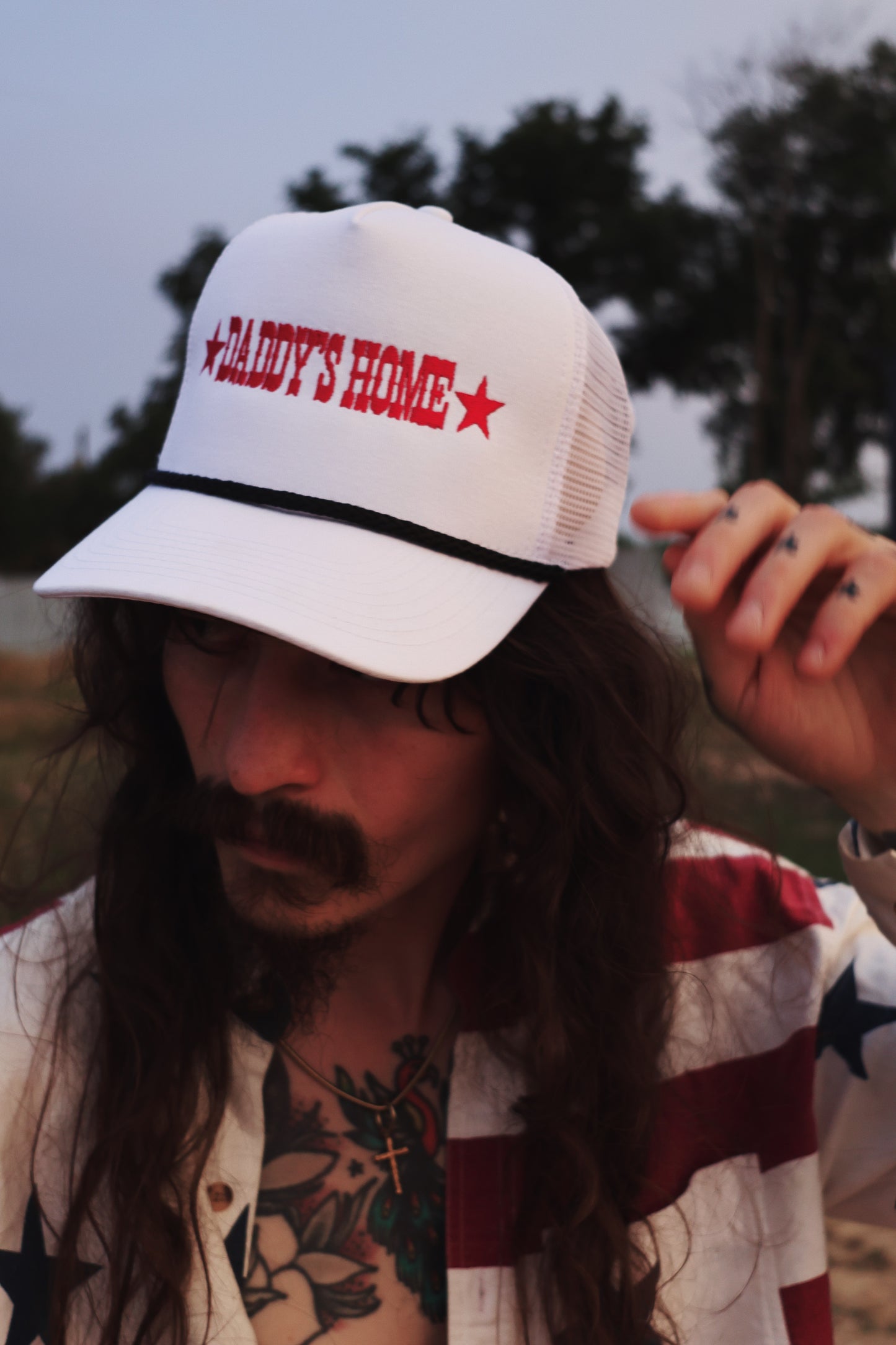 DADDY'S HOME Embroidered Star Logo WHITE TRUCKER