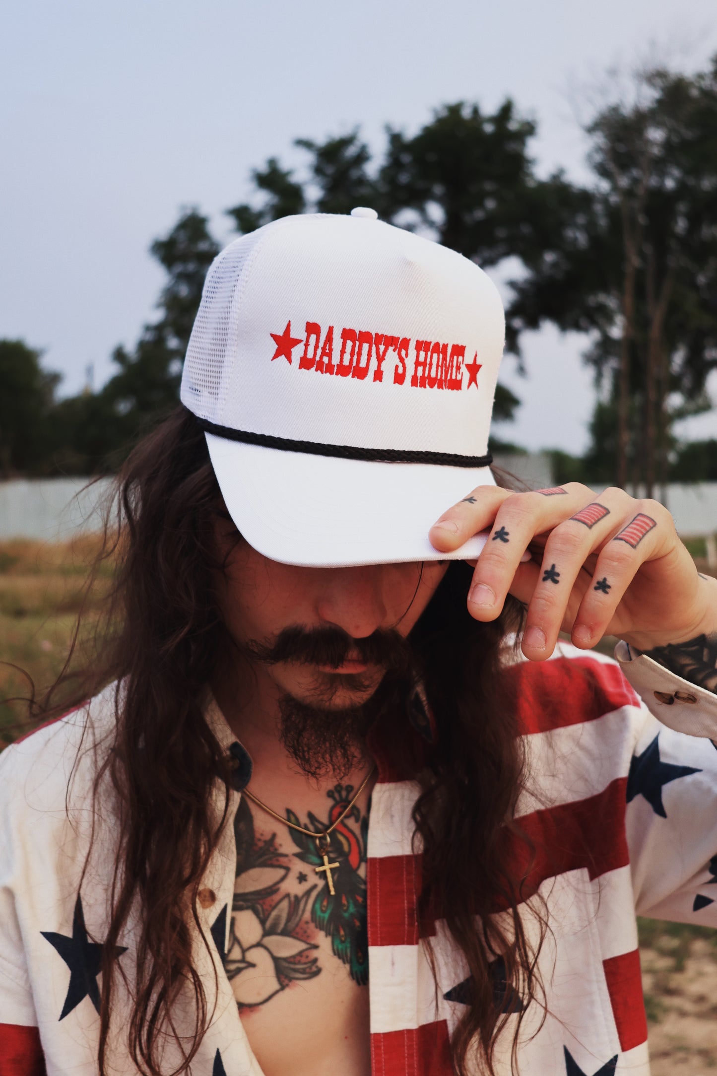 DADDY'S HOME Embroidered Star Logo WHITE TRUCKER